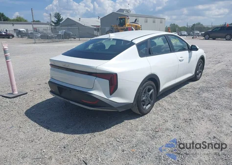 2025 Kia K4 Lxs из США, поврежденный, VIN 3KPFT4DE9SE104267